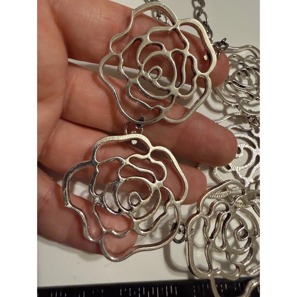 Silver Tone Openwork Rose Bib Statement Necklace Floral Cutout Adjustable Chain